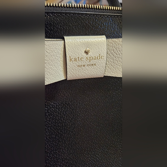 KATE SPADE Classic Handbag Crossbody Black White Bow New without tags - Picture 9 of 9